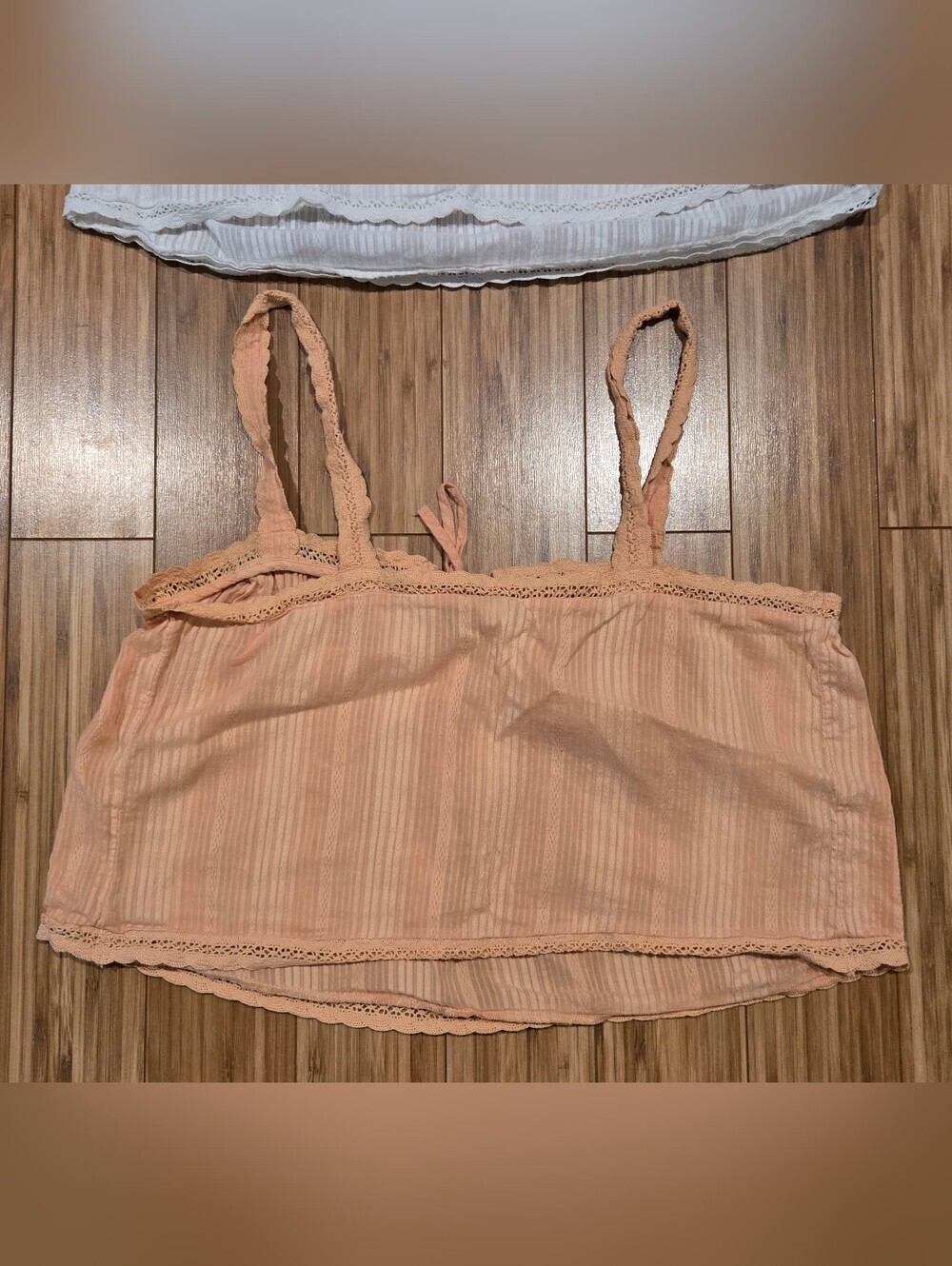 Old Navy Strappy Cropped Tank Tops — Bundle Of White and Peach - Picture 7 of 8